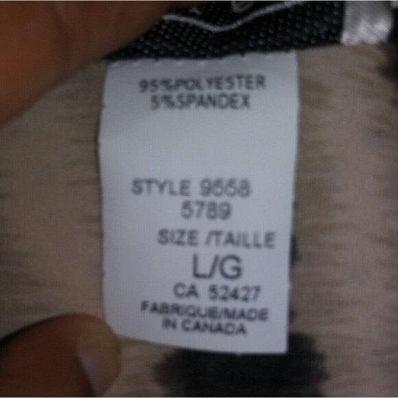 Womens Pullover Top Leopard print Sz L Embellished V Neck Daniel Laurent Stretch - Picture 8 of 8